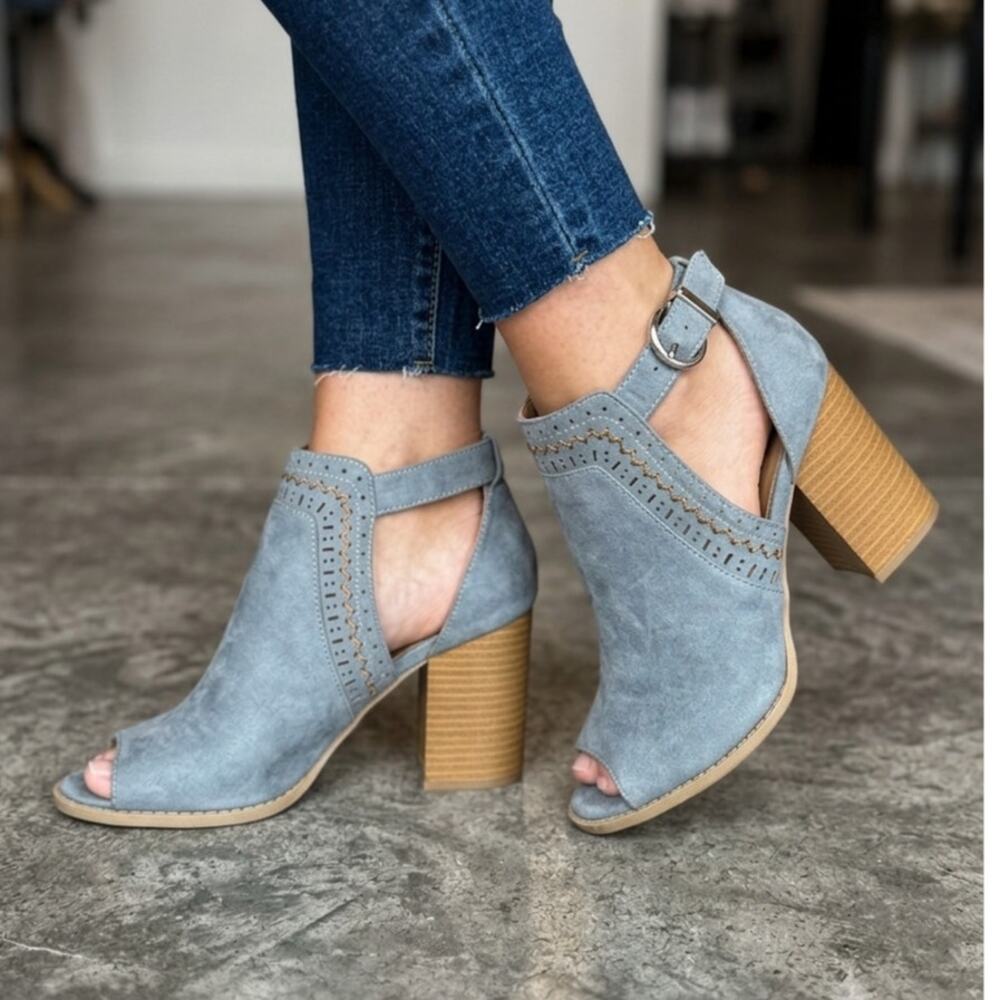 Qupid Women's Peep Toe Ankle Booties Blue Faux Suede Laser Cut Block Heel 10